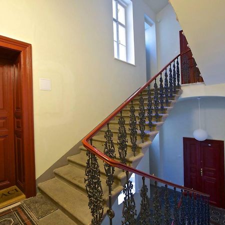 Kafka'S Head Apartment プラハ エクステリア 写真
